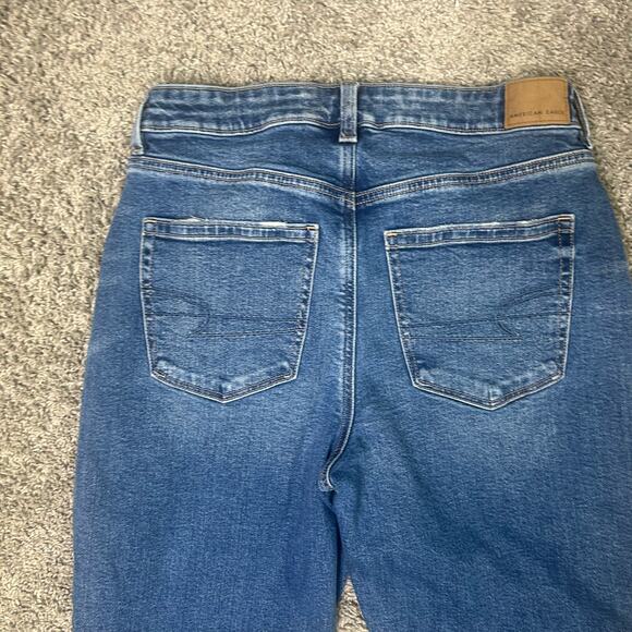 American Eagle Mom Jean Women's Size 6 Frayed Edges - Picture 4 of 12